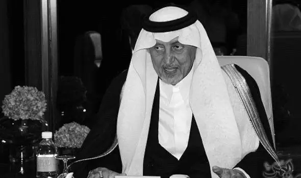 مرتاح احبك ♥️.. #قصيد #خالد_الفيصل #fyeシviral #اكسبلورexplore #قصايد #هواجيس #fyeシ #ترند 