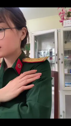 Áo sờn vai  ….giờ giải lao nhé#xuhuong #viral #fyp 