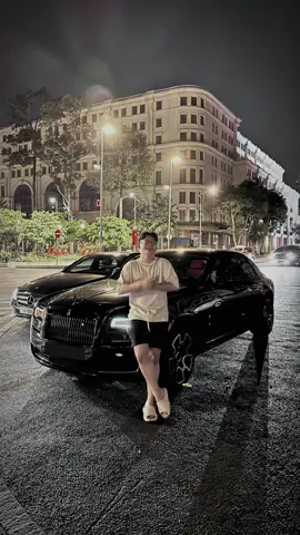 Chụp hình mà cứ chọc cười :))) 🤣 #CapCut #rollsroyce 