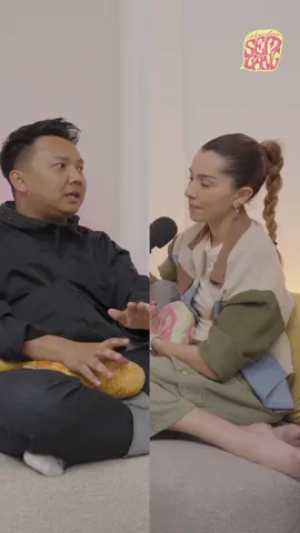 bila pemangkin semangat kita dah takde, macam mana kita nak bangkit and terus kuatkan diri untuk hadap semua benda dalam hidup ni? #jomsembang dengan @RAA japgi 10pm untuk dengar kisah² yg dilalui dalam hidup dia, on @YouTube @Spotify & @Apple Podcasts 🫶 #studiosembang