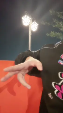 ลมหนาวๆ ก็อยากมีคนข้างๆไว้กอด 🌎🍃 #lookkaewkamollak #ลูกแก้วกมลลักษณ์ #LoveSeniorTheSeries #พี่ว้ากคะรักหนูได้มั้ย #tiktokคนบันเทิง 