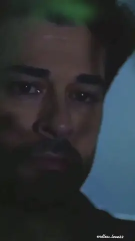 كلموها عني من بعيد لبعيد عرفوها إني لسه بحبها وأمانة حد يقول لها بسأل عليها إزيها وعاملة إيه حد يقول لها دي مليش حبايب بعدها (واللي باقي لي منها (عايش عليه وفاكر ليها أيام بتصبر بيها وعشان عندي أمل فيها أنساها يا قلبي أنا ليه وفاكر ليها أيام بتصبر بيها لو ما تكلمش عليها في إيه أتكلم فيه #endlesslove22 #highviews #endlesslove22 #follow #فيديوهاتي_من_تصميمي🖤🖇 #نيهان_كمال_حب_اعمى #like #كلموها_عني_من_بعيد_لبعيد 