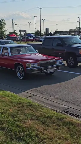 Cadillac Fleetwood Brougham Red Classic Car Drive By Engine Sound Fort Street Cruise 2023