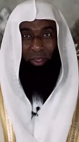 أكثروا من الصدقات من قبل أن يأتيكم يوم تتمنون فيه الرجوع ولو للحظة واحدة لهذه الدنيا لتتصدقوا بكل ما لديكم لأن أجر الصدقة عظيم في الدنيا و الآخرة.  ____ #الشيخ_بدر_المشاري #بدر_المشاري #fyp 