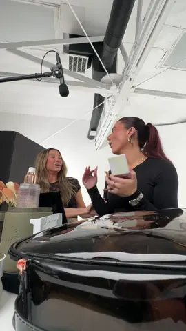 booked and busy 😤✍️ #makeup #makeupartist #celebritymakeupartist #makeupinspo #glam #grwm #makeupkit 