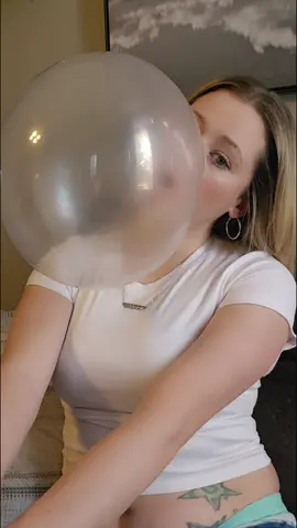 🫧🫧#bubblegum #bubbles #bubble #gum #asmr #bubblepop #blowingbubbles #bubblegumgirl 