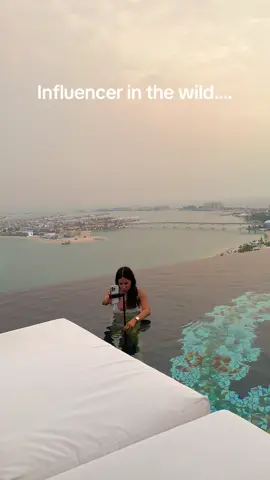 BTS 😂😂 #influencer and her #tripod 