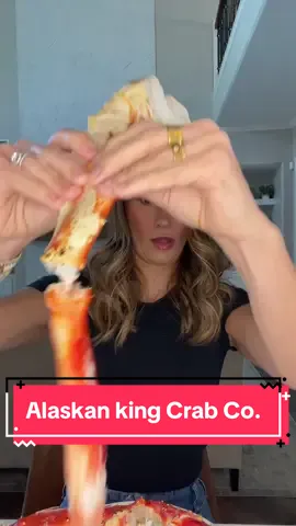 Use code MAGGIE15 for 15% off your order! Remeber this ends Feb. 14th at midnight but if you are wanting your order before the super bowl make sure to order by Feb.7th with Alaskan King Crab Co.! the link is in my bio ❤️ #seafood #mukbang #seafoodboil #kingcrab #lunch #eatwithme #fyp #foryou 