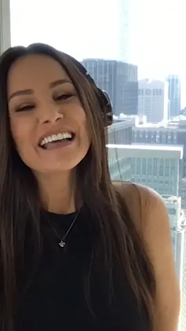 #FlashbackFriday to the fun side of sports betting 🏈 💸 with @mikeyover on an episode of #TheLisaAnnExperience - catch up on this episode & every other on my @youtube channel or wherever you listen to your favorite #podcasts  🎧 #youtube #sportsbetting #sportstok #sportstalk #bookitsports #thereallisaann #mikeyovers