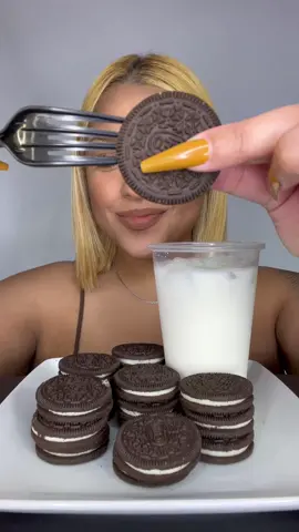 Oreos and milk 😋 #cookies #cookiesmukbang #mukbang #crunchy #mukbangasmr #eating #asmreating #Foodie #foodtiktok #watchmeeat #fyp #food #crunchysounds #eatingasmr #asmrfood #letseat #crunchyasmr #asmreating #eatingfood #eat #asmfoodie #eatwithme #asmrsounds #asmrtiktok #eatingshow #eatwithme #hungrytiktok #eatingshowasmr #muckbang #fyp #fypシ #foryourpage #viral 