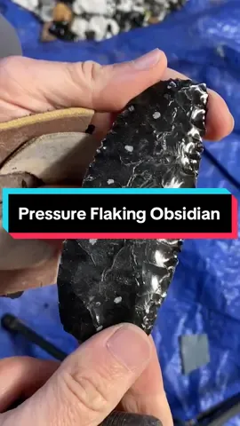 Pressure Flaking Obsidian #flintknapping #obsidian #handmade 