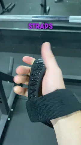 A tutorial on how to use lifting straps. You should be using lifting straps on your back day and even your RDLs #liftingstrapstutorial #liftingstrap #gripstrength #grips #gymstraps #gymtutorial #gymhowto #backday #forearms #Fitness #GymTok #gymtiktok #FitTok #gymtips 