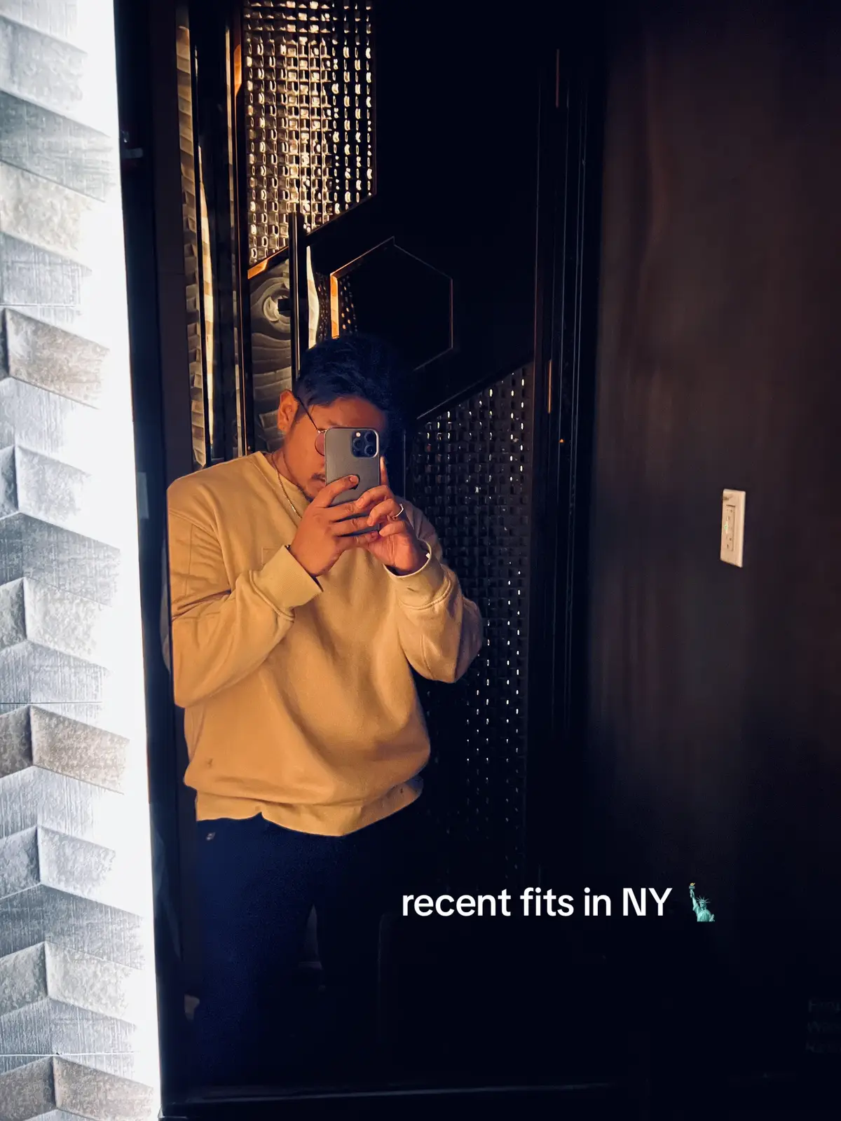 Gotta keep up with that fashion thing #ny #fashion #fashiontok #newyork 