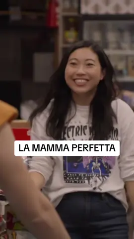 La gioia della maternità #ComedyCentral  #AwkwafinaIsNoraFromQueens #Awkwafina #AwkwafinaèNoraDelQueens #davedere #norafromqueens 