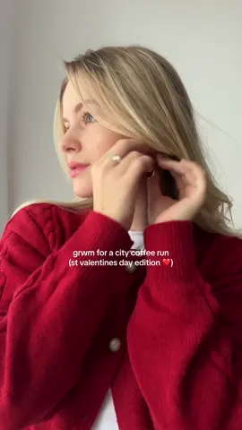 red cardigan outfit inspo ❤️ #redcardigan #redcardiganoutfit #redoutfit #cardigan #cardiganoutfit #simpleoutfit #simpleoutfitideas 