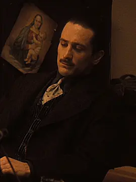 #thegodfather #thegodfather2 #robertdeniroedit #vitocorleone #70s #italia #gangster #крестныйотец #робертдениро 