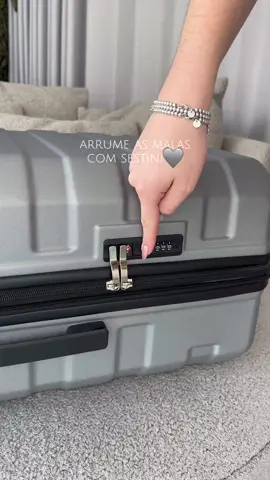 Um asmr arrumando a mala da sestini comigo 🩶❤️ Vem adquirir a sua mala com a gente na rede visinha @malaicuia_ce ❤️❤️❤️ #mala #sestini #fortalcity #eusebio #ferias #viagem #arrumeamalacomigo #arrumesecomigo 