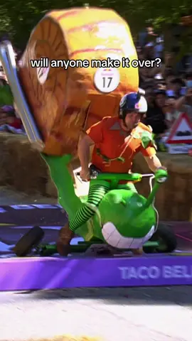 that's a killer whale 😮‍💨❌ #redbull #givesyouwiiings #redbullsoapboxrace #soapbox #soapboxracing #funny 