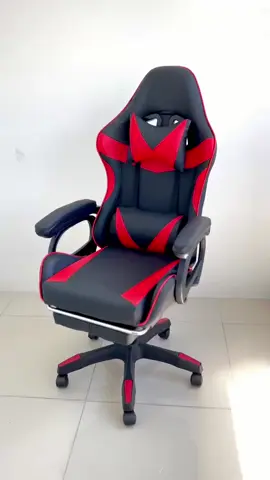 Chegou mais um lançamento aqui na Decorplace!  A nossa cadeira gamer possui um design ergonômico, almofadas ajustáveis e inclinação até 135°. Ideal para você ter mais conforto nas suas partidas, trabalho ou estudo.  Acesse nosso site e garanta a sua! 💚 😍 #cadeiragamer#cadeiraparajogos#cadeira