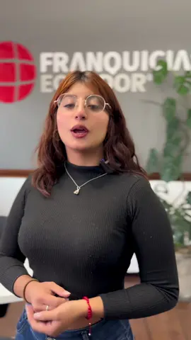 ¿Cuánto cuesta una franquicia de Tuti? La cadena de descuentos Tuti se ha expandido rápidamente en cuatro años. Hasta el momento se registra más de 300 locales en 10 provincias del país. Su expansión genera gran competencia para las tiendas, ¿Por qué? Debido a que presenta mejores precios, mayor presencia y mejor atención, características propias de las tiendas. La empresa del grupo económico Corporación El Rosado es dueña de las tiendas Tuti y su expansión la realizan los mismos accionistas de Corporación, por este motivo, no venden franquicias.  ¿Qué otra marca te interesa? déjanos tu comentario. #franquicias #franquiciasenecuador #franquiciasecuador #ecuador #tuti #tiendastuti