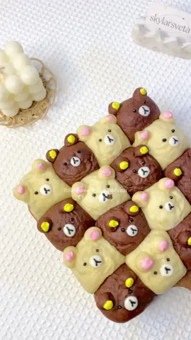 Rilakkuma & Korilakkuma Chigiri Bun 🐻🐻 Hellohellooo Bestieeee ❤️❤️❤️ Akhirnyaa setelah banyak trial & error nyobain resep ini itu, berhasil jugaa bikin roti lembuuut dan kiyowo inii 🥹🥳 BAHAN A:  - 355gr terigu pro tinggi - ⁠3gr ragi instant - ⁠200gr susu cair - ⁠120gr kental manis Bahan B : - 30gr margarin/butter - ⁠3gr garam Bahan Dekorasi: - Pewarna Makanan @indocol.id - ⁠coklat putih dilelehkan Cara membuat: - campur bahan A setengah kalis kurleb 5menit - ⁠masukkan bahan B, uleni hingga kalis & tidak lengket & elastis - ⁠Bagi 2 adonan, yang satu diwarnai coklat pewarna @indocol.id  - ⁠bentuk masing2 35gr , sisanya untuk telinga - ⁠pipihkan & isi selai coklat - ⁠bulatkan, taruh di loyang 20x20 dan tutup biarkan mengembang selama 60menit - ⁠panggang dengan oven 150'C selama 20menit - ⁠Lelehkan coklat batang dan beri pewarna makanan @indocol.id Nah, sekarang gak takut lagi mengkonsumsi pewarna makanan karena ada pewarna makanan dari @indocol.id 😍 🤍 terbuat dari bahan alami 🤍 sudah BPOM & Halal MUI 🤍 Warna tajam & tdk mudah pudar, tahan panas! 🤍 mudah diaplikasikan 🤍 varian warna banyak banget! 🤍 tidak membuat makanan pahit Warnanya cantik2 dan super pigmented! Pakai sedikit juga udah tajem banget 😍 Kemoon langsung chekout di Official Store @indocol.id sekarang jugaa 😍😍😍 Selamat mencobaaa Bestieee 🥰 Handled by @indorse.management  #resep #viral #chigiribun #japanesemilkbread #aesthetic #resepsimple #homebaking  #idecekilan #reseproti #Recipe #rotigemoy #rotilembut #fyp #indocol #idemakanan #idecemilan 