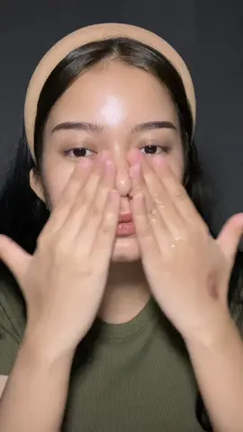 siapa yang berani megang muka kalau lagi skincarean aja??? soalnya kalo keseringan dipegang malah jerawatan🥲🥲🥲 #cleansingbalm #skincare #doublecleansing #seamakeup #fyp #4u #cleansing 