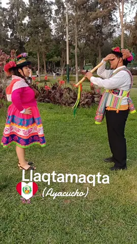 La Danza Llaqta Maqta es propio del distrito de Chungui de la Provincia de La Mar en Ayacucho. Danza ancestral que se refiere a la elección de los muchachos que destacan por habilidad, agilidad, resistencia física y otras cualidades que la naturaleza de los hechos sociales les pide, se canta sobre todo de noche, con gran vigor y entusiasmo, por jóvenes de ambos sexos, durante la preparación del chuño. Pareja de danzantes Grace y Abel. #danzaperuana 