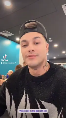 Nico en su historia de Instagram rumbo a  Iquique a sus segundo evento del fin de semana 💞 #nicosolabarrieta #guarenes 