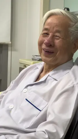 Đáng eo dã man, vì cái mụn xíu xiu mà người lao đao, thương ông tui ❤️