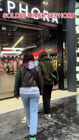 Plus que quelques jours pour profiter des soldes à Sephora !! Decouvrez notre sélection de coffret et produits individuels intéressants 🤩 #soldes #hiver #reduction #promo #bordeaux #sephora #coffret #beauty #beaute  