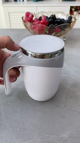 Nouvelle tasse magnétique à agitation automatique, mélangeur intelligent électrique créatif en acier inoxydable#viral #cup #foryourpage #pourtoi #unstoppable 
