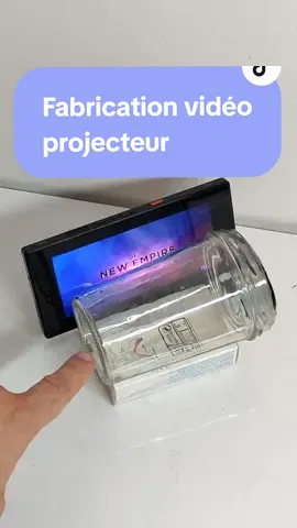 Fabrication d'un vidéoprojecteur 😲 !!! #videoprojecteur #astuce #DIY #hightech 