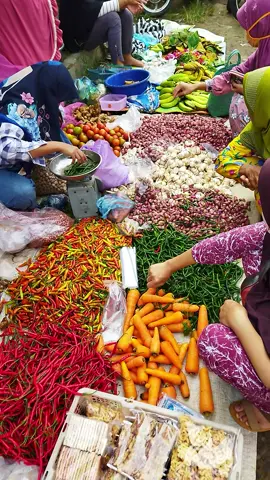 Belanja Sayuran Ke Pasar Tradisional Gaes #pasar  #pasartradisional #sayuran #sayuransehat #jajananpasar #jajanantiktok #sayuransegar