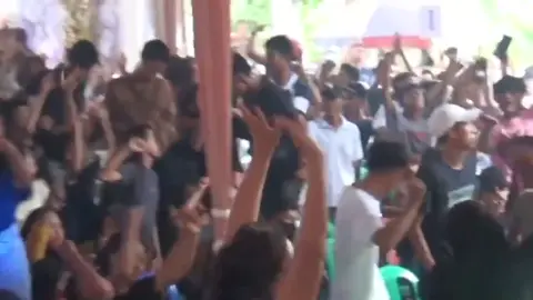 💃💃💃💃💃💃💃💃💃💃💃💃 #fyp  #orgenpalembang #djpalembang #dugempalembang #discotikjalananpalembang #fungkotpalembang #trendingsound #soundfyptiktok #palembangtiktok #palembangthebest #palembangkece #palembangpride #palembanginfo #wongkitogalo #bujangorgenpalembang #budakorgen #masukfyphariini #xyzbca #fypdong 