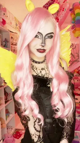 Fluttershy SERVED in this ep omg #fluttergothcosplay #mlp #mlpcosplay #mylittlepony #fluttergoth #fluttershycosplay 