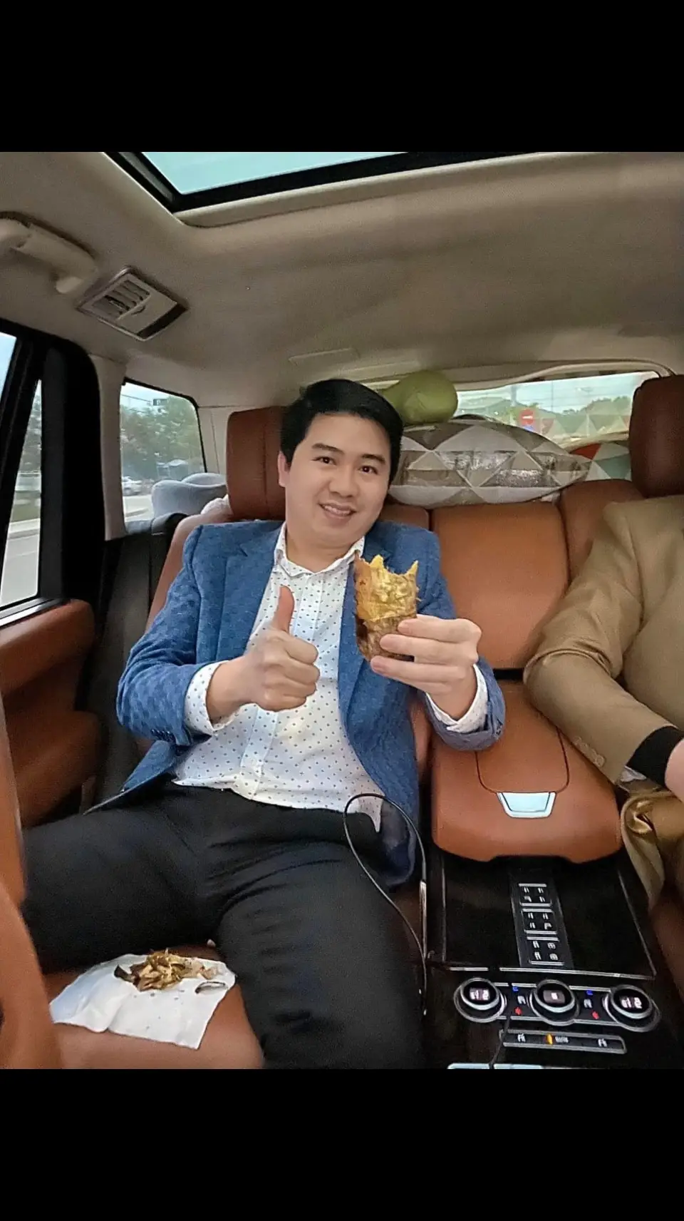 I'm in love with the person I'm becoming 💊🩺🥰🇨🇳