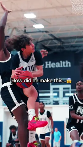 How did he make this…😱 #fyp #lay #8thgrade 