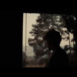 لم اري لي اثرا #foryou #fyp #محمود_درويش #loneliness #اقتباسات #a7md3bbas #لا_شيء_يعجبني 