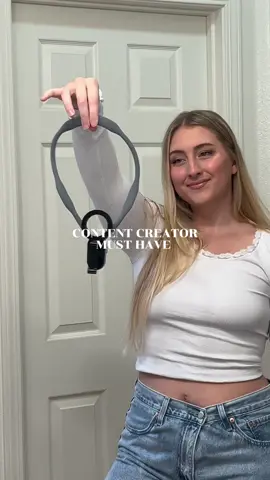 A MUST HAVE! This makes filming so much easier 🥹 #ugc #ugccommunity #contentcreatorsoftiktok #creatormusthaves #musthaveproducts #ugccreator #ugctips #ugctools #tiktokshopping #contentcreators  @haley bauler 🫶🏼 