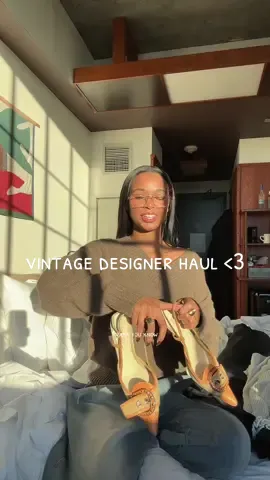 there’s something about a vintage designer haul to start the year off right #vintagedesigner #fyp #fashionmonth 