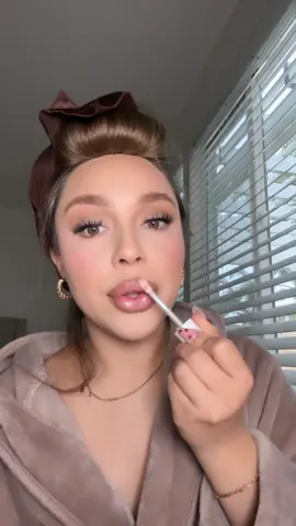 Get ready with me to go to disney 💕 using the new @SKKN BY KIM  eyeshadow palette #skkn #skknbykim #ardell @ArdellBeauty naked lash in 421 #makeuptutorial @frankierosecosmetics foundation in bare @makeupbymario concealers to brighten and contour  @Kosas #fypシ #makeuptok 