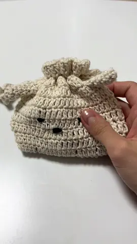 リクエストいただいた犬ポーチの作り方です 少しずつ動画にしていくので参考になれば嬉しいです #犬ポーチ #編み物 #かぎ編みポーチ 