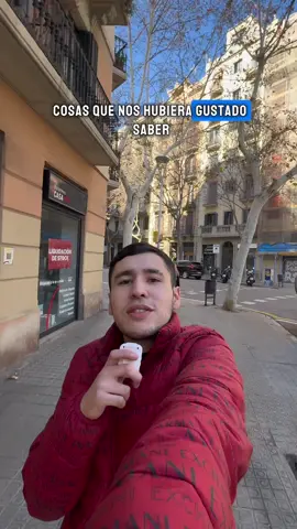 Cosas que nos hubiera gustado saber antes de venir de viaje a Barcelona 🇪🇸🔥 #viajes #consejodeviajes #conocebarcelona #quehacerenbarcelona #turismoespaña #consejosparaviajeros #barcelona #viajestiktok Cosas que nos hubiera gustado saber antes de viajar a Barcelona