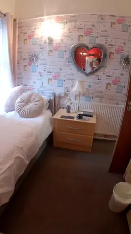room 3 at the friends hotel on reads avenue in Blackpool. this room is £35 a night. breakfast included. 2 parking spaces at the hotel, so must reserve parking spot. this hotel was on 4 in a bed. #fypage #fypシ゚viral #hotel #placestostay #tourism #holiday #breakaway #familyfriendly #petsaccepted #fyp #foryou #foryouhotel #for #foryoupage #hoteltour #RoomTour #ensuite #fypblackpool #blackpool #tourist #bookingdotcom #myers 