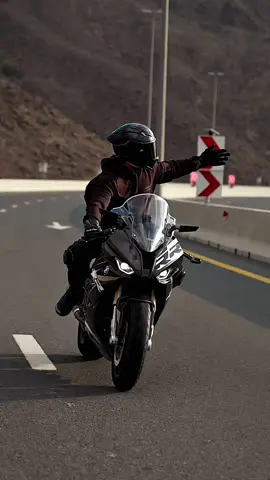 Welcome to 2 wheels life, where freedom overwhelms ❤️‍🔥. #bikelife #s1000rr #motorrad #bmwmotorrad #bmwm #دباب #موتور #سيكل #دراجة #algeria #morocco  