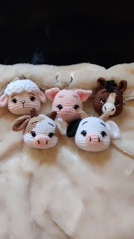 Llaveros ANIMALITOS 🇪🇨🧶 IG: azalea.loja . . . #animalestejidosacrochet #animalitostiernos #crochet #amigurumi  #ecuador #loja #guayaquil #quito #cuenca #zamora #novios #novio #novia #detallespersonalizados #parati  #foryou #fyp #mejoramiga #mejoramigo #BestFriends #tejidosamano 