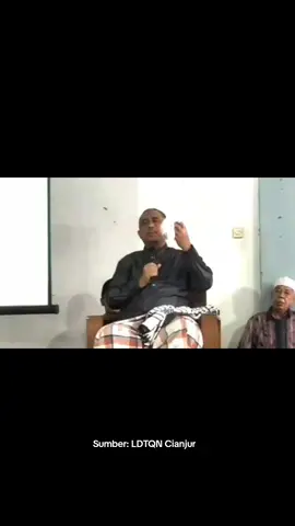 Kemarin dapat Video ini dari salahsatu Pengurus Ldtqn Suryalaya Kab. Cianjur. Video saat Kh. Baban mengisi materi dalam salah satu kegiatan di Pontren Darul Falah Cianjur #fypp #abahsepuh #abahanom #hajibaban #suryalaya #tqnsuryalaya #fyp #pontrensuryalaya #ceritandud #tqn 