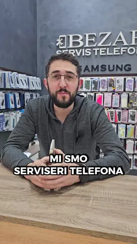 Mi smo serviseri telefona.