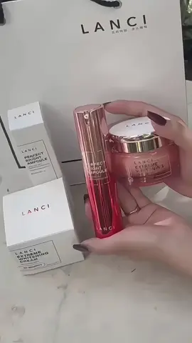Bộ đôi dưỡng trắng da căng mướt mà em đang dùng hằng ngày đây ạ #LANCI #serum #kemduong #kemduonglanci #skincare #duongda #lamdep #beauty #chiaselamdep #BanHangXuyenTetCungTikTokShop 