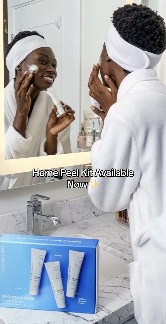 We now stock home peel kits that are very to use! An amazing kit to support clinic treatments while you’re at home ✨ If you’re looking to improve the texture of your skin, have brighter glowing skin and improve your overall skin health. Then get in touch to see how we can tailor a treatment for you 🧖‍♀️ #skin #skincare #skincareroutine #skincaretips #acnetreatment #hyperpigmentation #fyp #foryou #viral #londonsalon #esthetician #estheticianlife 
